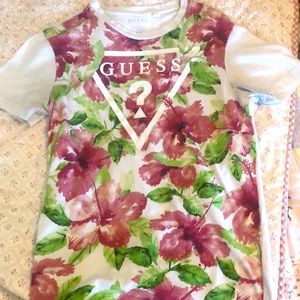 Vintage Guess T Shirt 000610